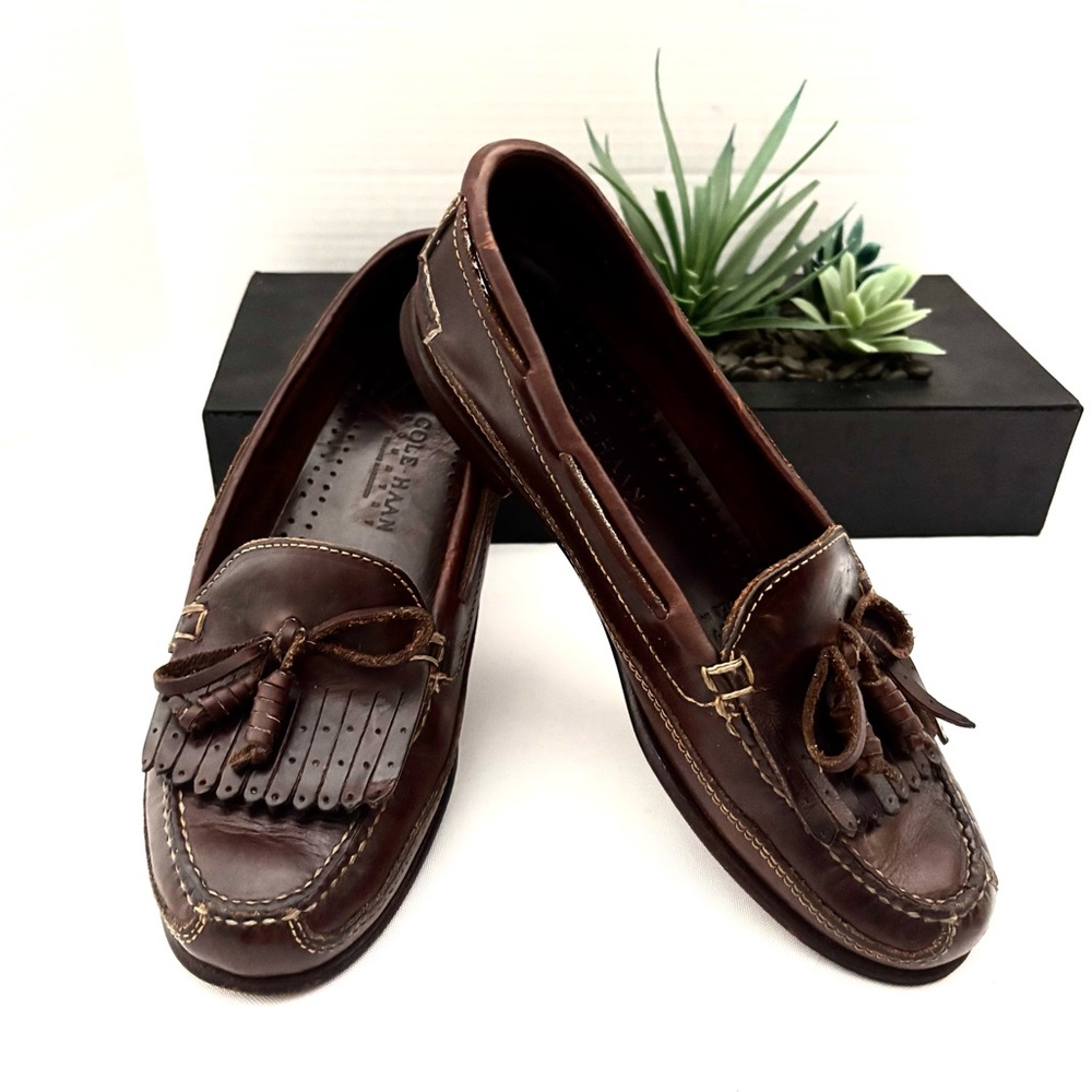 COLE HAAN BROWN LEATHER MOCCASIN LOAFER CONSTRUCTION TASSEL KELTIE FRINGE SZ 8.5